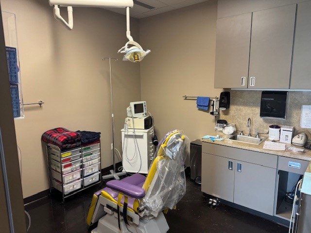 Dr. Fischer's Procedure Room 2