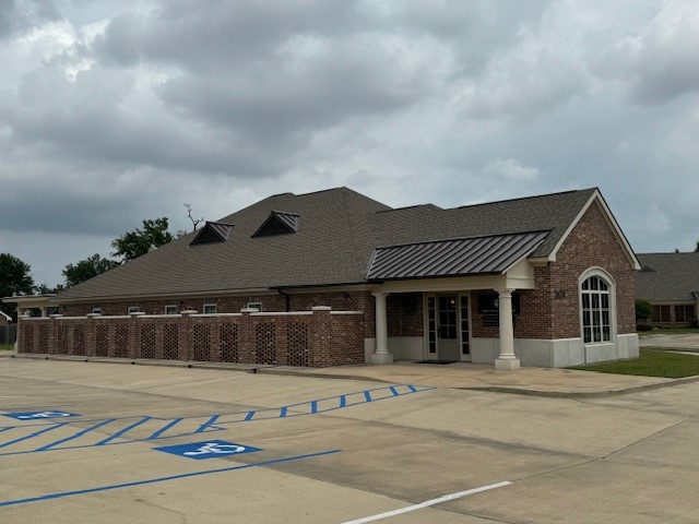 Lake Charles Oral Surgery Building and Parkign Lot
